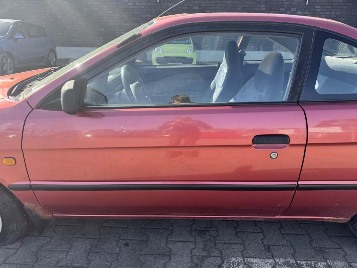 Toyota Paseo original T&uuml;r links 3L9 Rotmetallic Rohbau Bj.1997